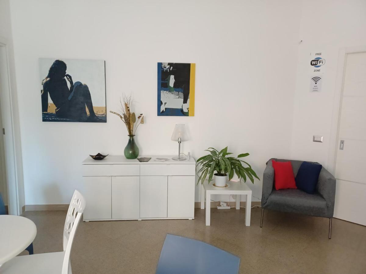 La Dimora Dei Professori Diffushotel 莱切 外观 照片