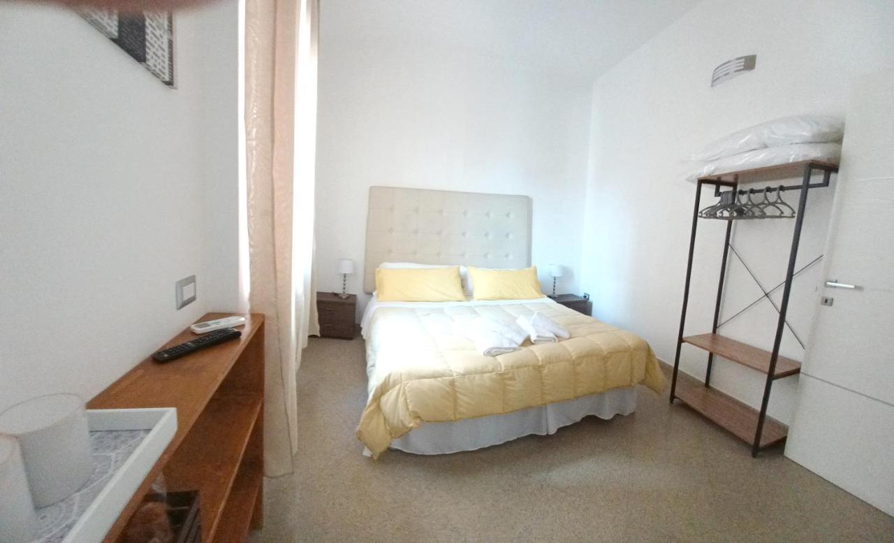 La Dimora Dei Professori Diffushotel 莱切 外观 照片